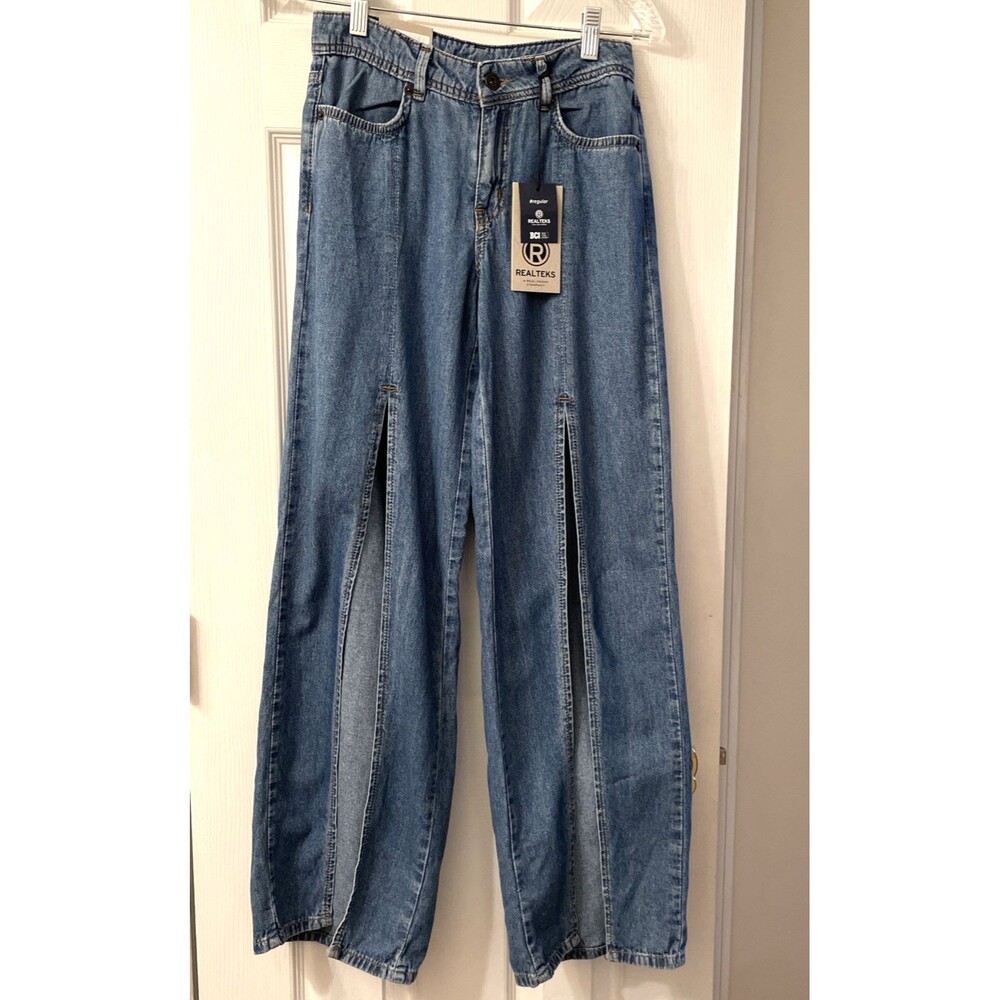Realteks Light Weight Denim Jeans Molly Regular Slit Front Med Wash Size 6 NWT